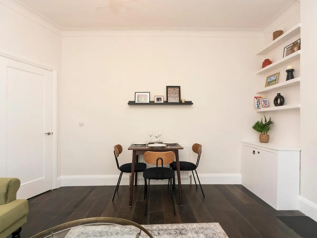 Pass The Keys Elegant Modern 2 Bed Flat Near Greenwich Park London
